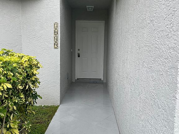 2nd image of 3049 SE 38th Avenue