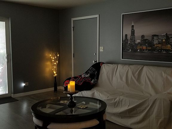 3rd image of 6654 W 64th Pl APT 1E