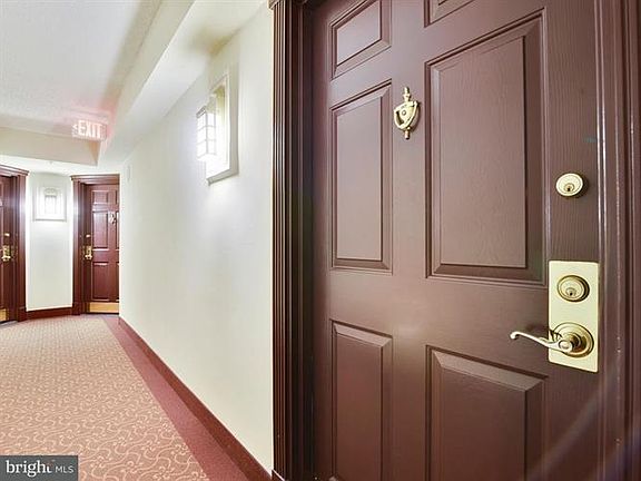 3rd image of 1276 N Wayne St APT 905