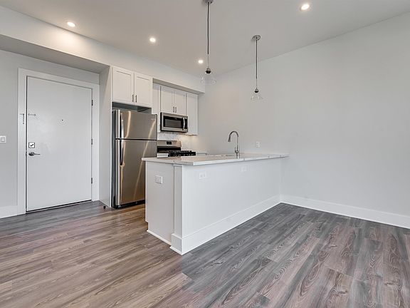 5th image of 658 Grand St #502