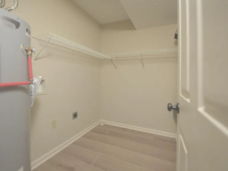 67 Forest Hill Dr — Photo 8