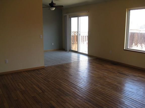 2nd image of 510 Melody Ln