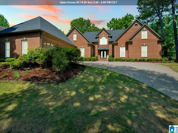 1719 Lake Cyrus Club Dr, Hoover, AL 35244