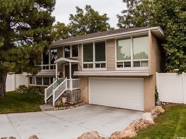 1st image of 993 E Hyland Lake Dr