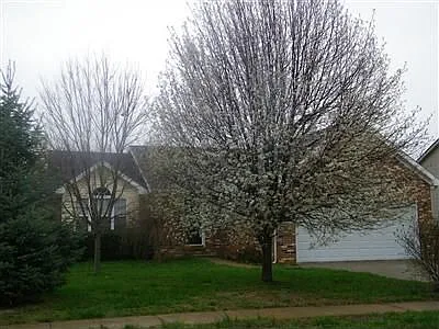 109 Sturbridge Dr photo 1