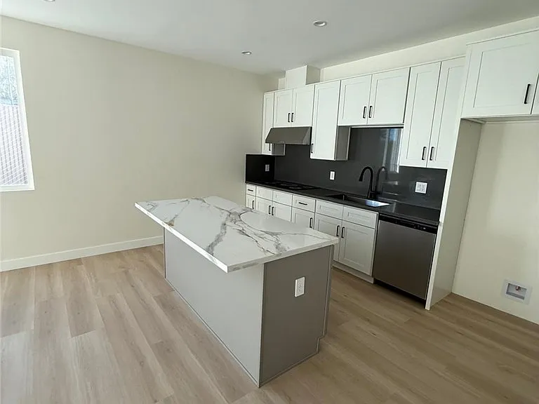 8603 Delco Ave — Photo 52