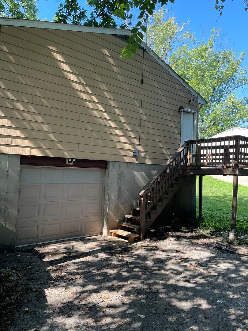 Two Bed One Bath Home Available Now — Photo 4