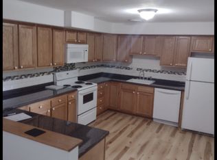 111 Hilldale Ct, Claymont, DE 19703