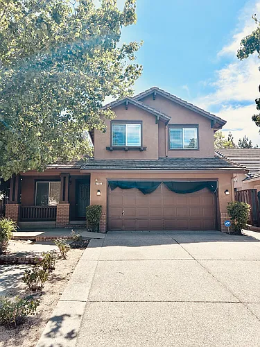 2412 Hooftrail Way Photo 1