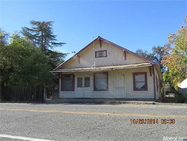 7570 Highway 16 photo 1