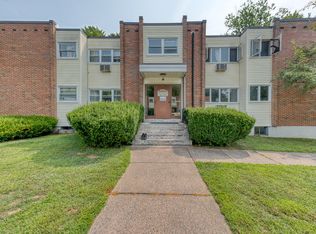 20 Thompson Rd APT 8A, Manchester, CT 06040