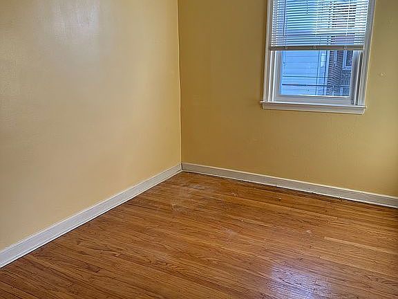 2nd image of 1042 E Cheltenham Ave