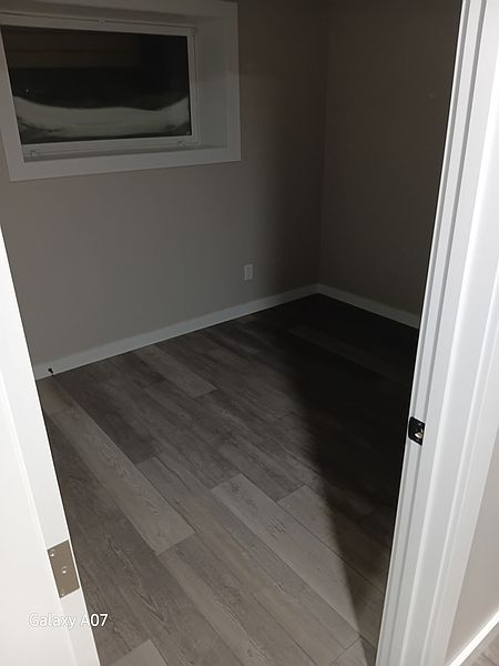 Winnipeg Apartment for rent - 3 Bedrooms — photo 15