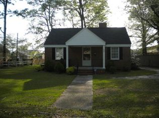 504 Market St, Fairmont, NC 28340