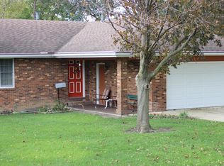 830 Stockholm Rd, Paxton, IL 60957