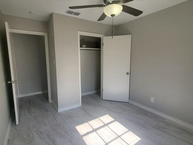 2515 Boston St — Photo 8