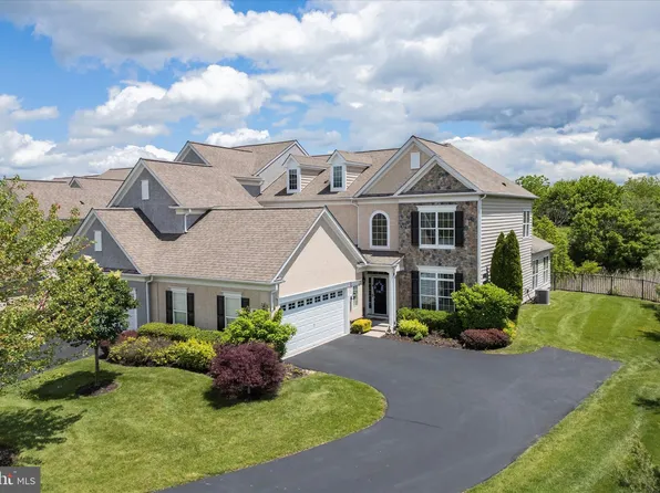 501 Jasmine Cir, Lansdale, PA 19446