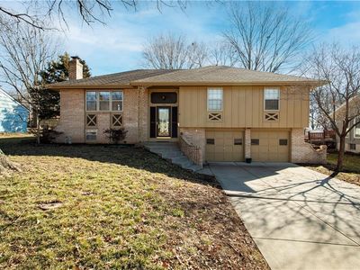 704 NW 10th St, Blue Springs, MO, 64015