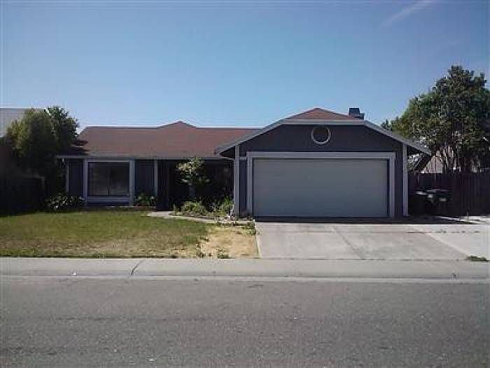 1st image of 8370 Bloomington Dr