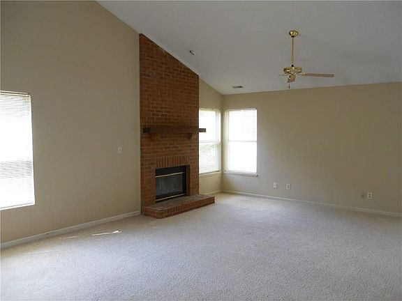 4th image of 6878 Wild Cherry Dr