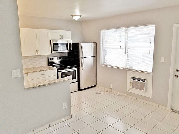 5th image of 631 NE 8th Ave APT 2