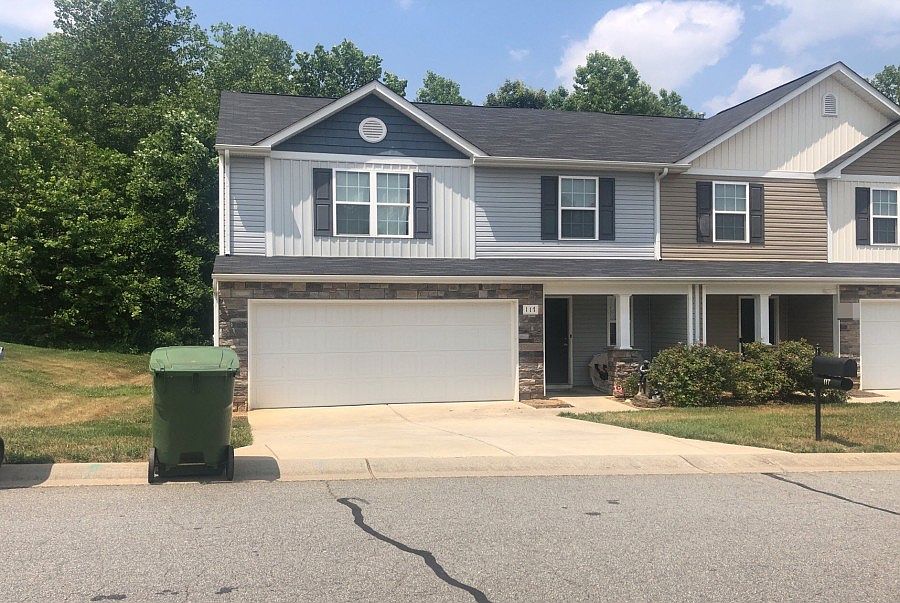 1st image of 117 Woodbridge Cir