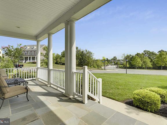 4th image of 41669 Appleyard Pl
