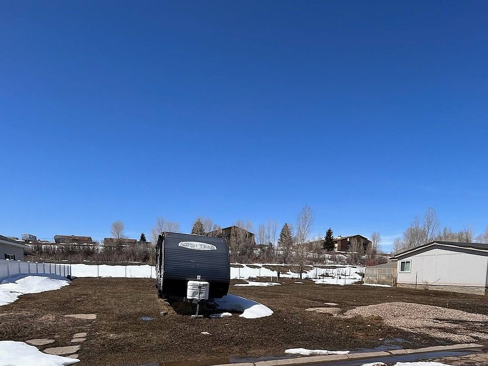 1st image of 535 Grass Valley Dr