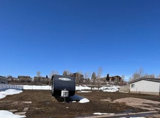 535 Grass Valley Dr, Evanston, WY 82930