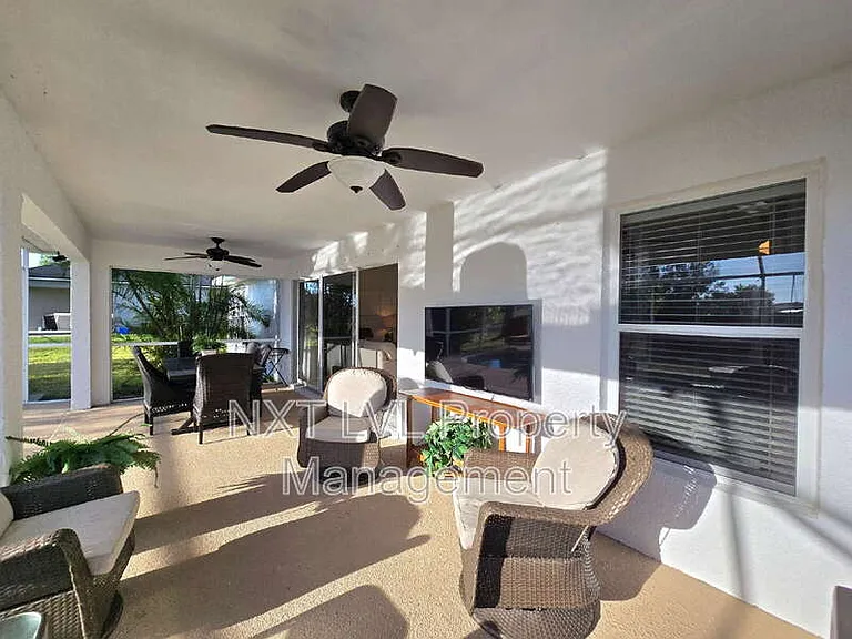 1243 NW 22nd Ave — Photo 17
