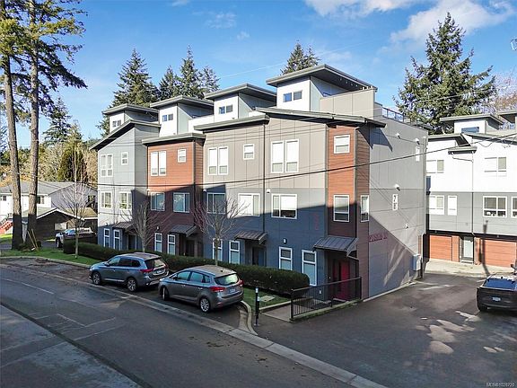 3rd image of 694 Hoylake Ave #103