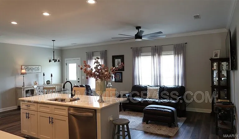 174 Sandy Hills Ct — Photo 34