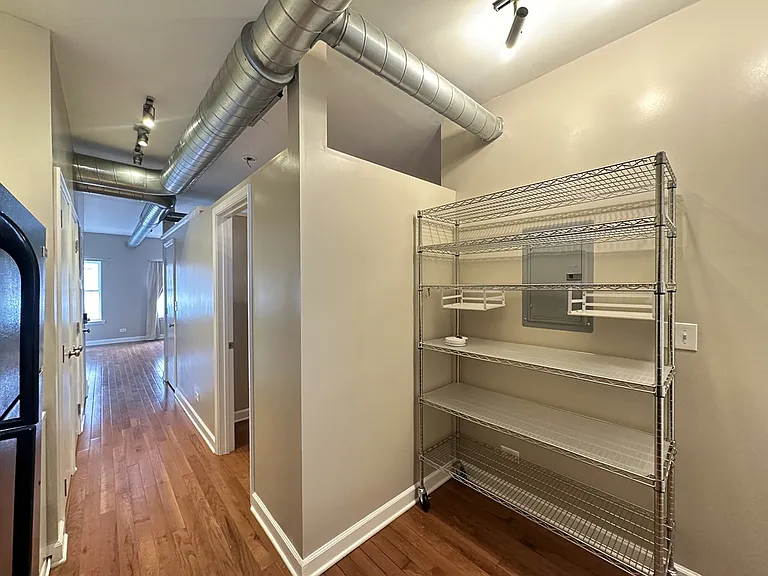 674 N Orleans St #3 — Photo 6