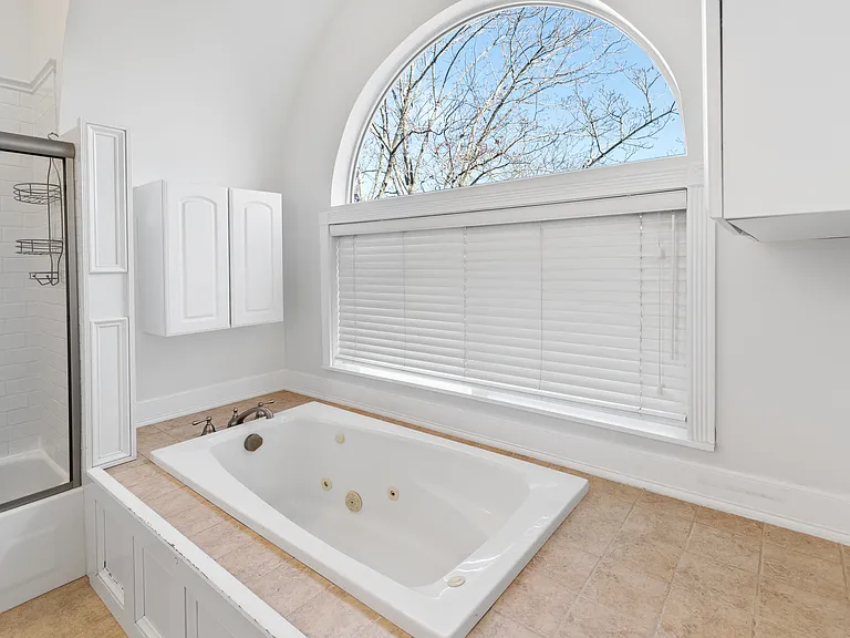 220 Montauk Hwy #22 — Photo 11