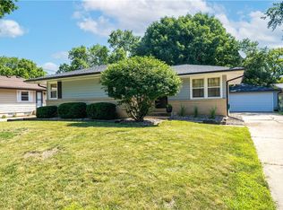 5001 Lawnwoods Dr, Des Moines, IA 50310