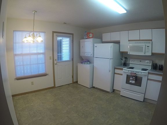 3rd image of 1102 Holloway St #22