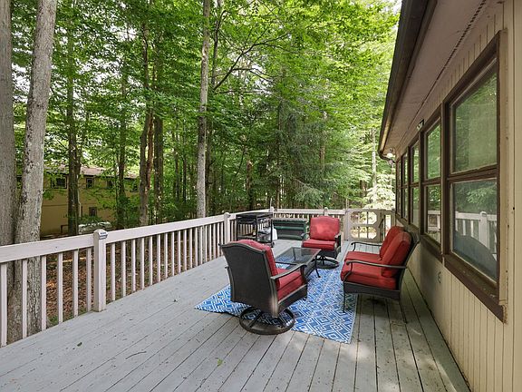 2nd image of 2933 Melody Ln