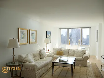 Rented by City Zen Realty