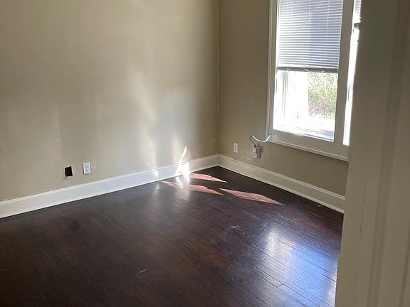 5th image of 4918 Lydia Ave