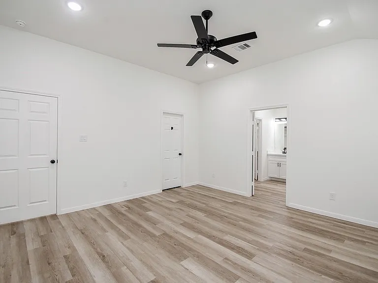 2139 Counter Point Dr — Photo 26