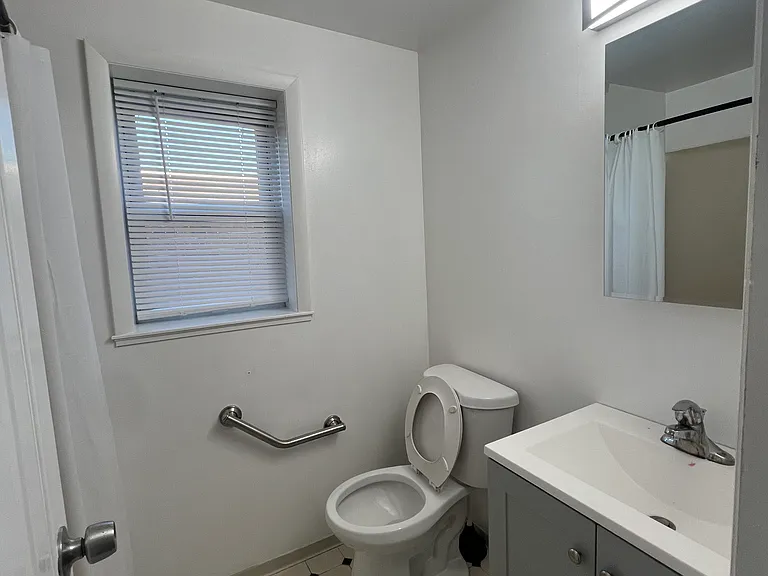 12785 Dunks Ferry Rd — Photo 6