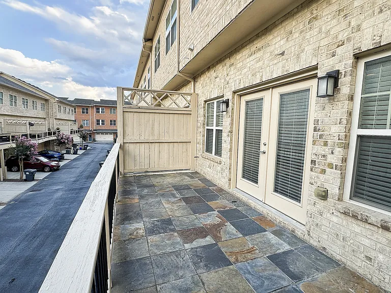 745 Fountainhead Ln NE #14 — Photo 15