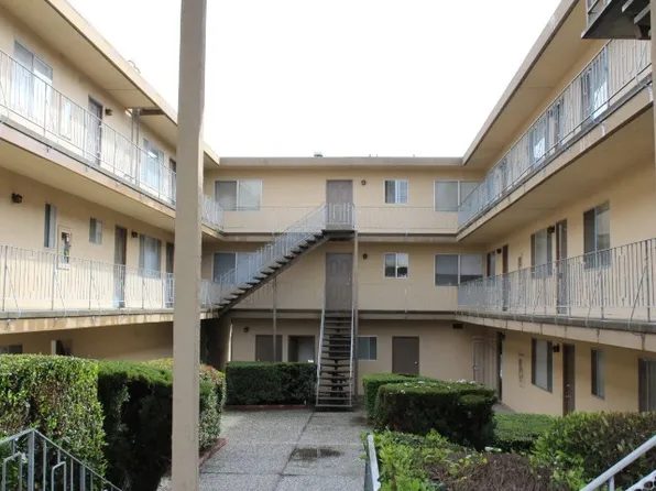 421 Richmond Dr, 421 Richmond Dr APT 113, Millbrae, CA 94030