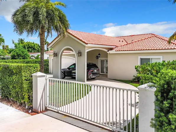 5425 SW 97th Ct, Miami, FL 33165