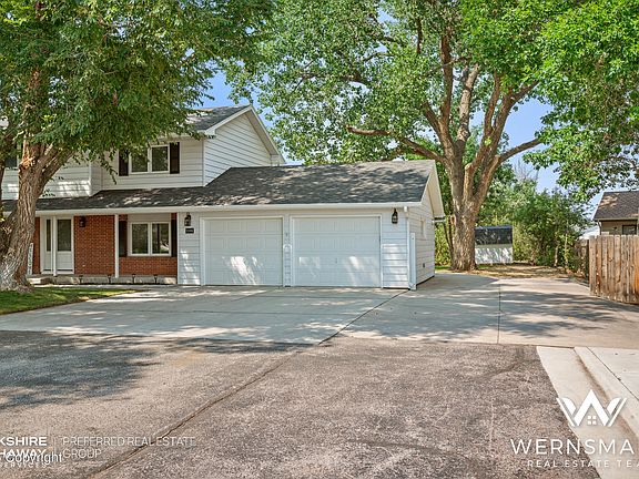 3rd image of 1006 Warren Ave