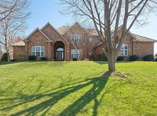 9 Whitechapel Ct, Glen Carbon, IL