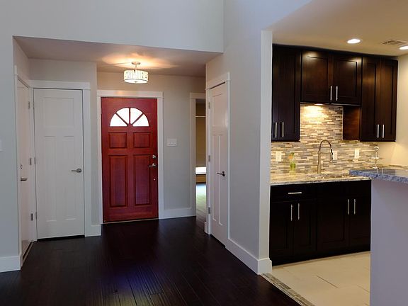 Entry way