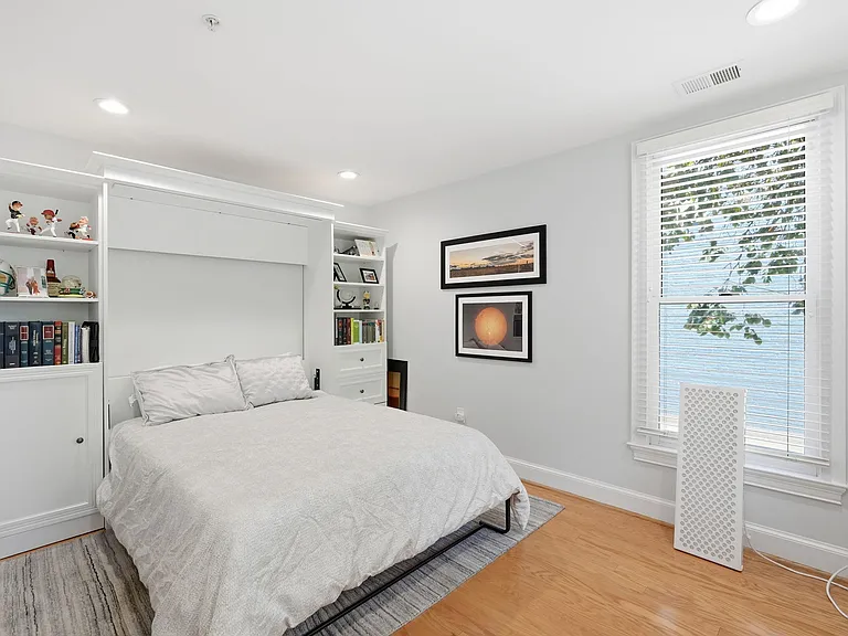 1358 S Carolina Ave SE — Photo 21