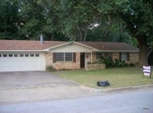 2128 Woodhaven Dr, Tyler, TX 75701