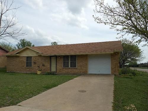 1st image of 3402 Empress Dr